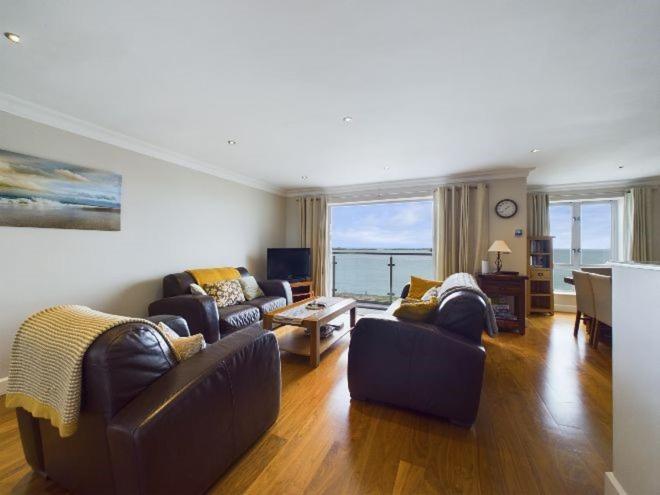 Cosy 3 Bedroom Apartment In Central Portrush With Sea Views Ngoại thất bức ảnh